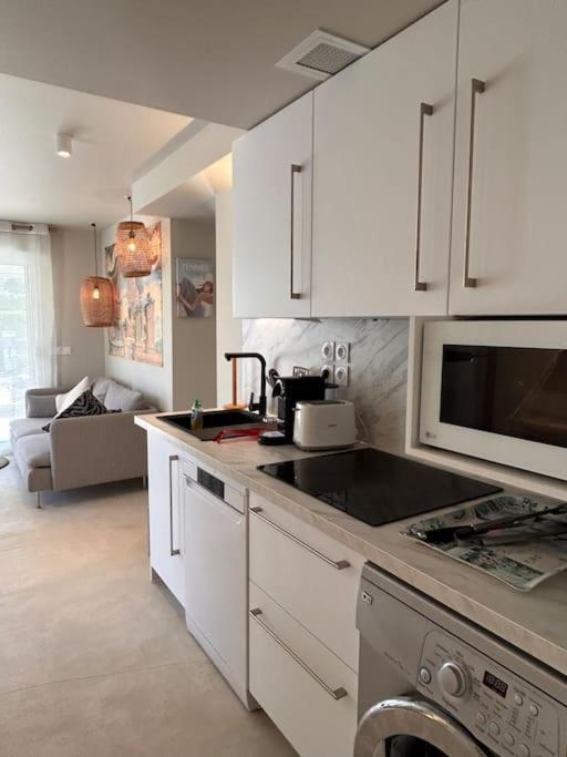 Bas De Villa - 300M Plage De La Capte - 2 Hebergements Disponibles 耶尔 外观 照片