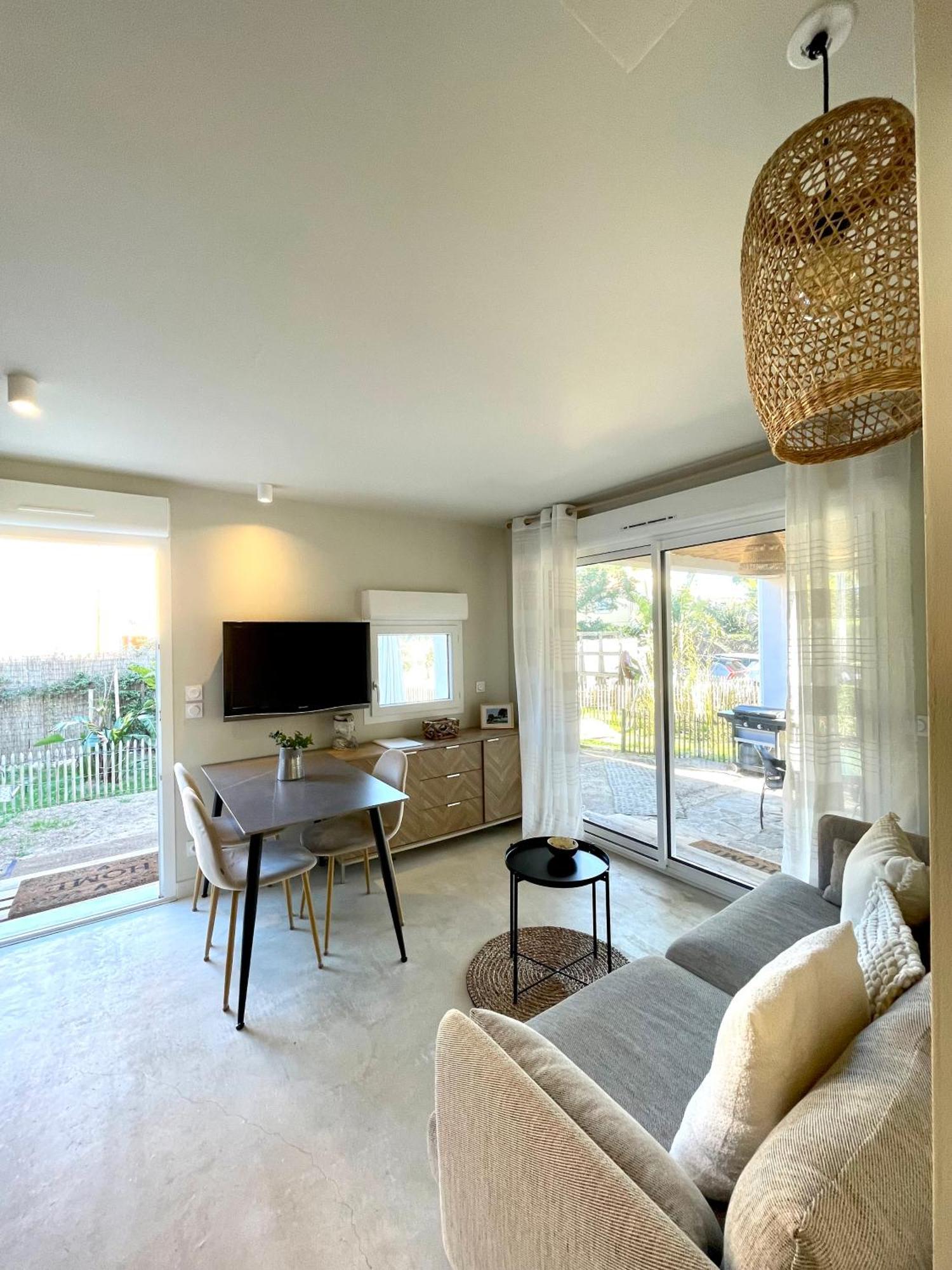 Bas De Villa - 300M Plage De La Capte - 2 Hebergements Disponibles 耶尔 外观 照片